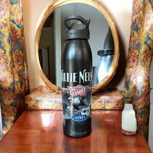 Willie Nelson Black Water Bottle